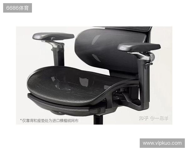 邮报：纽卡球迷在法国遇袭，被马赛球迷投掷催泪瓦斯